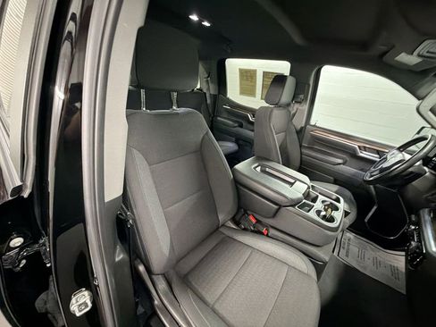 Used 2025 Chevrolet Silverado 1500 LT RWD image 27