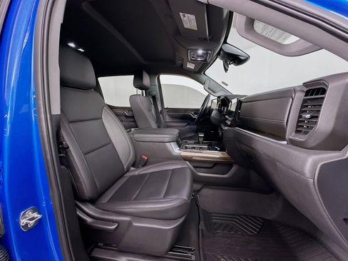 Used 2025 Chevrolet Silverado 1500 LT Trail Boss w/ LT Trail Boss Premium Package AWD/4WD image 33