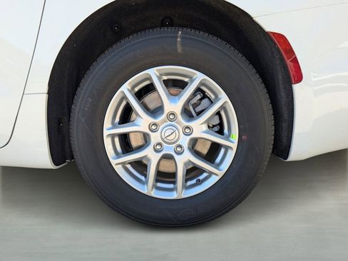 New 2026 Chrysler Pacifica Select image 6