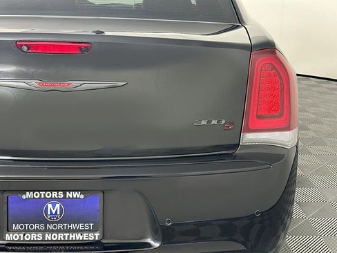 Used 2021 Chrysler 300 S image 12