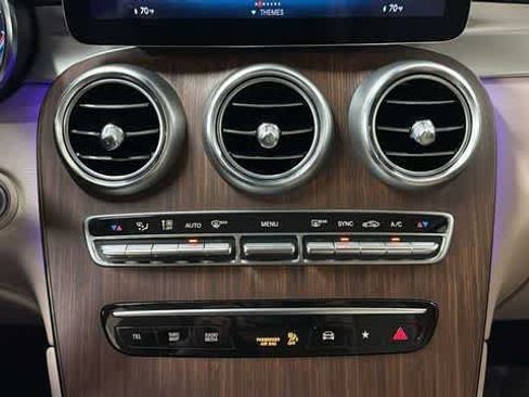 Certified 2022 Mercedes-Benz GLC 300 4MATIC image 21