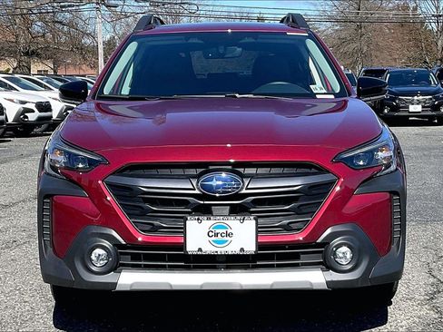 Certified 2025 Subaru Outback Limited image 3