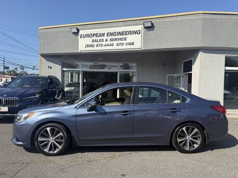 Used 2015 Subaru Legacy 2.5i Limited AWD/4WD image 4