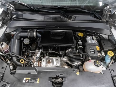 Certified 2025 Jeep Compass Trailhawk AWD/4WD image 3