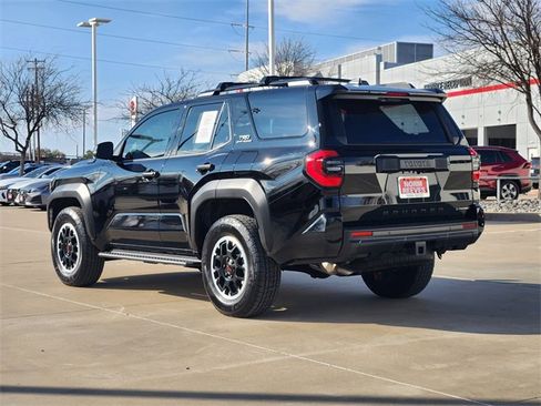 Used 2025 Toyota 4Runner TRD Off-Road image 4