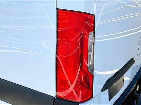 Used 2021 Mercedes-Benz Sprinter 3500 w/ Driver Convenience Package image 18