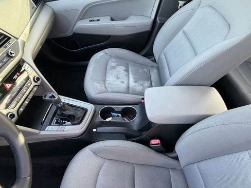 Used 2018 Hyundai Elantra Value Edition FWD image 18