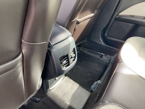 Used 2019 Ford Fusion SE w/ Equipment Group 151A FWD image 24