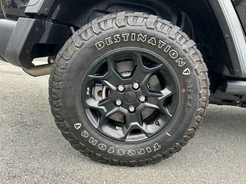 Used 2023 Jeep Wrangler Unlimited w/ Sun & Screen Package image 66