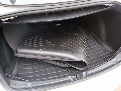 Used 2020 Tesla Model 3 Standard Range Plus RWD image 9