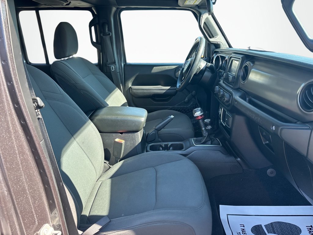 Used 2018 Jeep Wrangler Unlimited Sport AWD/4WD image 13