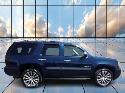Used 2008 GMC Yukon SLT image 1