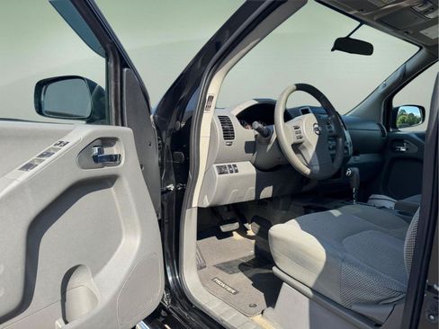 Used 2018 Nissan Frontier SV AWD/4WD image 15