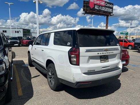 Used 2021 Chevrolet Suburban LT w/ LT Signature Package AWD/4WD image 4