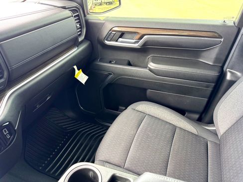 Used 2024 Chevrolet Silverado 1500 RST image 28