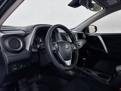 Used 2017 Toyota RAV4 LE FWD image 14