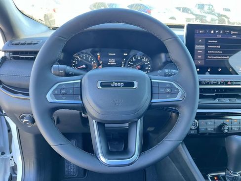 New 2026 Jeep Compass Latitude AWD/4WD image 15
