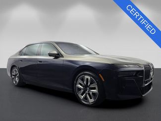 Certified 2023 BMW i7 xDrive60 AWD/4WD video 1