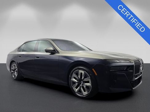 Certified 2023 BMW i7 xDrive60 AWD/4WD image 1