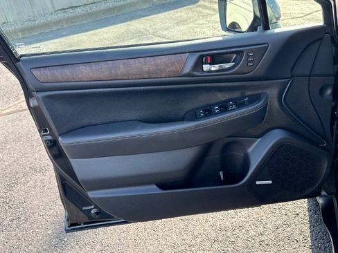 Used 2016 Subaru Outback 2.5i Limited image 15