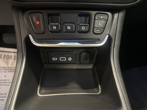 Used 2018 GMC Terrain SLT w/ Preferred Package image 28