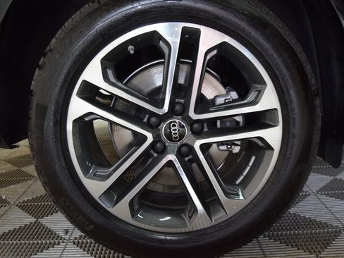 New 2025 Audi Q5 Premium Plus image 12