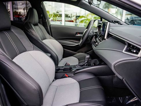 Used 2025 Toyota Corolla XSE image 15