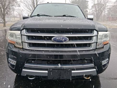 Used 2016 Ford Expedition Platinum image 2