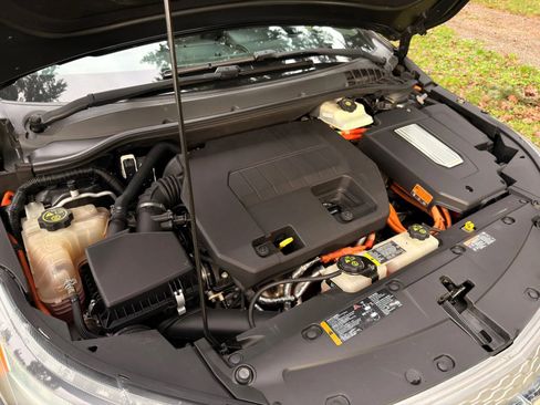 Used 2014 Chevrolet Volt Premium w/ Premium Trim Package image 52