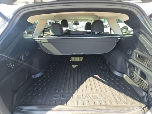 Used 2025 Subaru Outback Touring XT AWD/4WD image 14