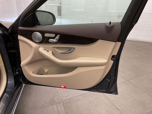 Used 2015 Mercedes-Benz C 300 4MATIC Sedan image 26