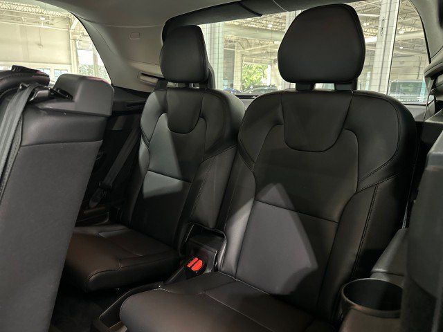 Used 2020 Volvo XC90 T5 Momentum w/ Protection Package Premier FWD image 49