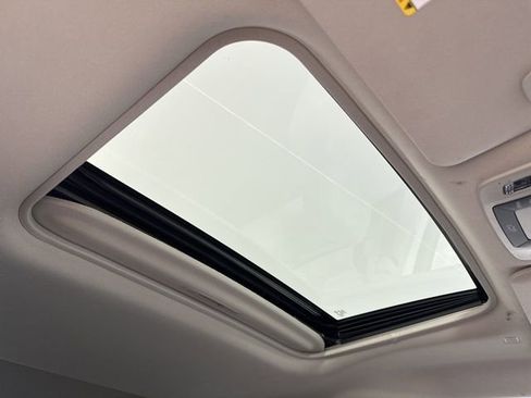 Certified 2021 Toyota Sienna XLE image 27