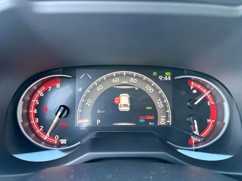 Used 2025 Toyota RAV4 XLE image 13