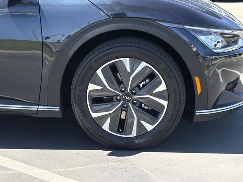 Used 2022 Kia EV6 Light image 35