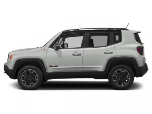 Used 2015 Jeep Renegade Trailhawk w/ Cold Weather Group image 6