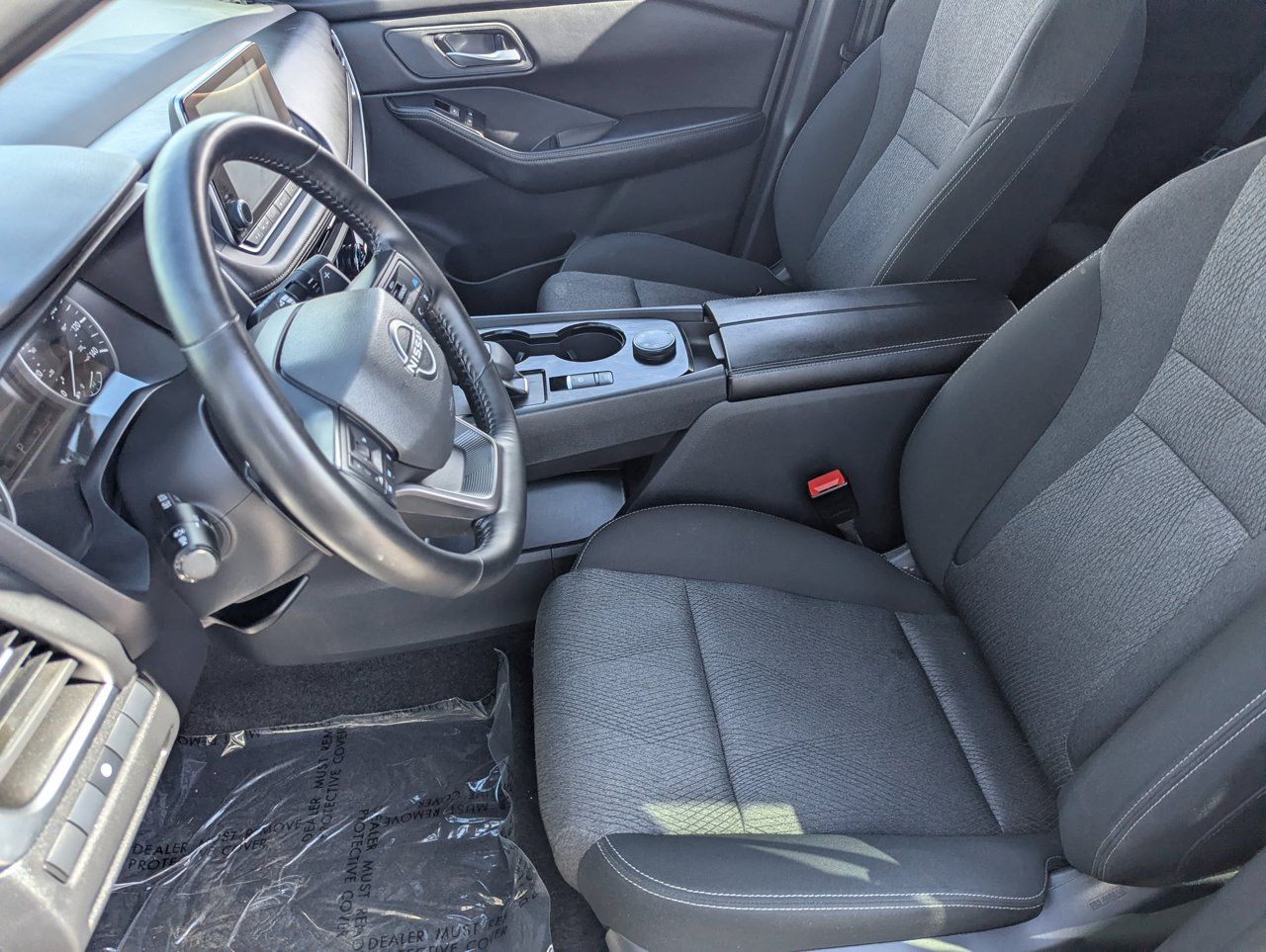 Certified 2025 Nissan Rogue SV AWD/4WD image 18