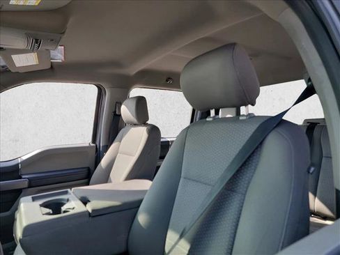 Used 2020 Ford F250 XLT w/ FX4 Off-Road Package image 13