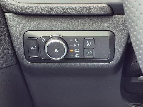 Used 2025 Ford Escape ST-Line Select AWD/4WD image 18