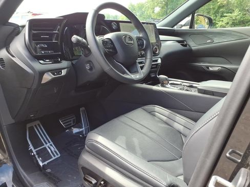 Used 2024 Lexus RX 350 F Sport w/ Convenience Package AWD/4WD image 15