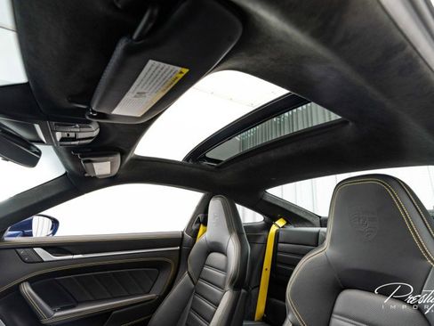 Used 2022 Porsche 911 Turbo image 27