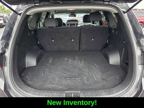 Used 2022 Hyundai Santa Fe SEL FWD image 15
