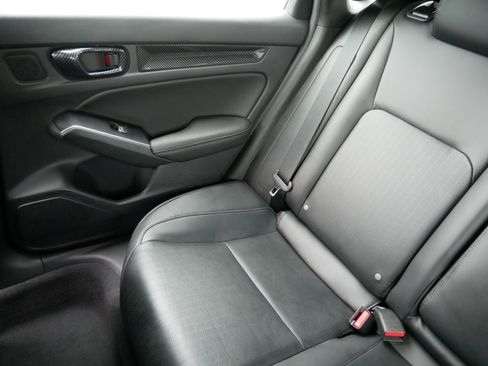 Used 2024 Honda Civic Sport Touring image 12