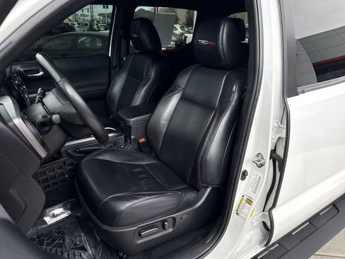 Used 2020 Toyota Tacoma TRD Pro image 11