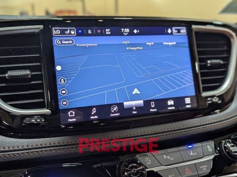 New 2026 Chrysler Pacifica Pinnacle image 16