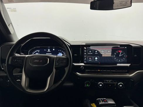 Used 2022 GMC Sierra 1500 Elevation image 3