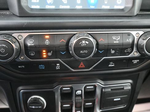 Used 2022 Jeep Wrangler Unlimited Sahara 4xe w/ Cold Weather Group image 16