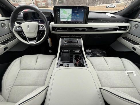New 2026 Lincoln Aviator Black Label image 7