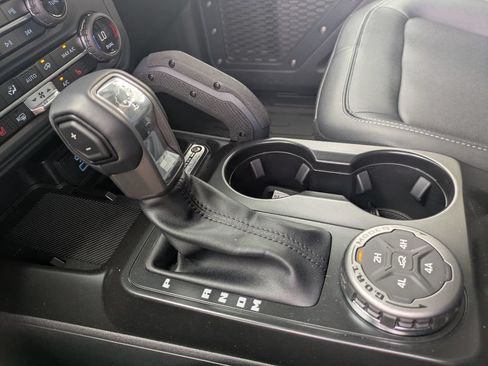 New 2025 Ford Bronco Badlands AWD/4WD image 25