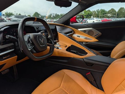 Used 2022 Chevrolet Corvette Stingray Premium Conv w/ Z51 Performance Package RWD image 10
